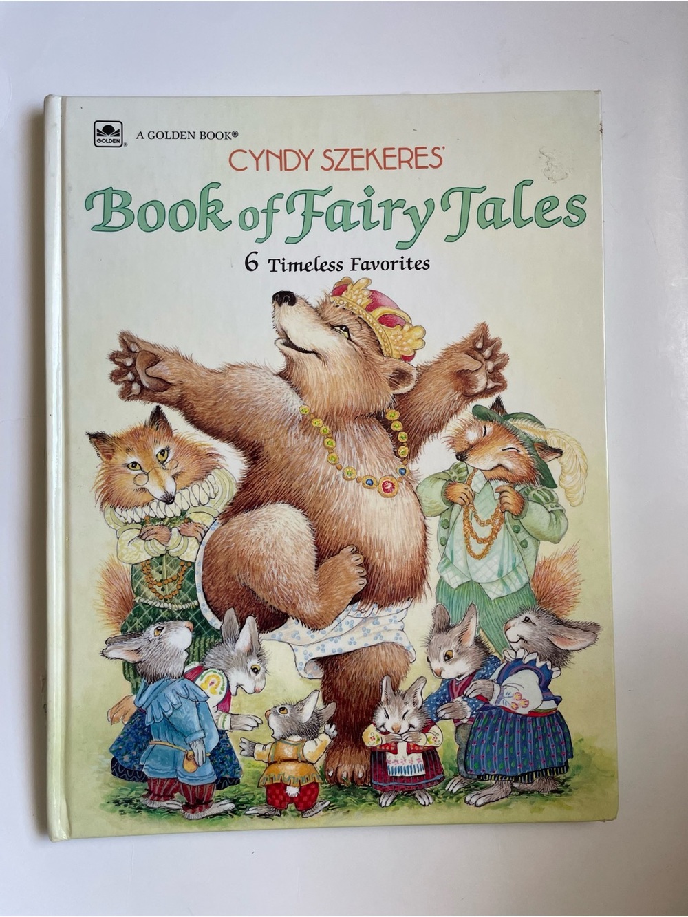 Vintage Book of Fairy Tales - 6 Timeless Favorites